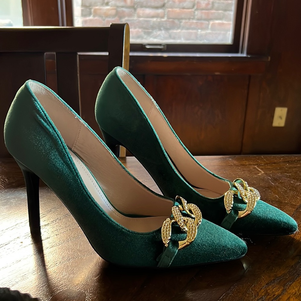 Pair of Velvet deep green heels with gold accenting